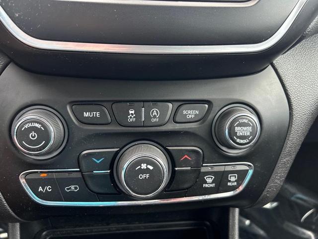 Photo of 2019 Billet Silver Metallic Clearcoat Jeep Cherokee