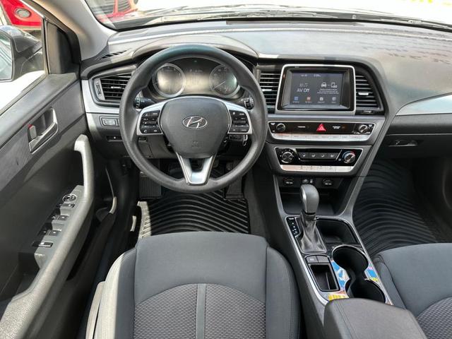 Photo of 2019 Machine Gray Hyundai SONATA
