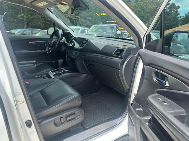Photo of 2020 Platinum White Pearl Honda Pilot
