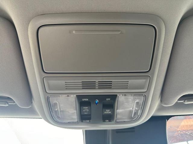 Photo of 2020 Platinum White Pearl Honda Pilot
