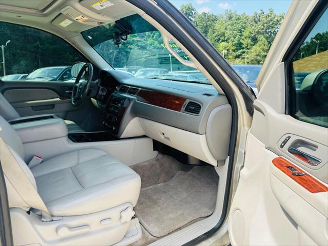 Photo of 2013 Champagne Silver Metallic Chevrolet Tahoe