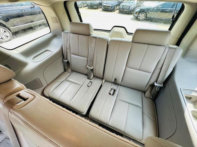 Photo of 2013 Champagne Silver Metallic Chevrolet Tahoe