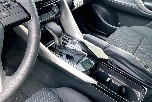 Photo of 2024 White Diamond Mitsubishi Eclipse Cross
