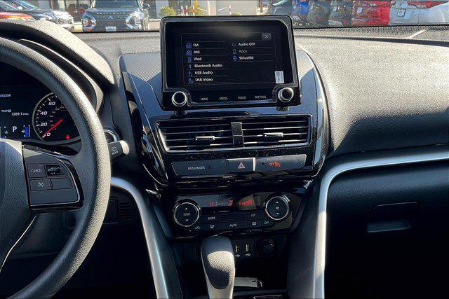Photo of 2024 White Diamond Mitsubishi Eclipse Cross