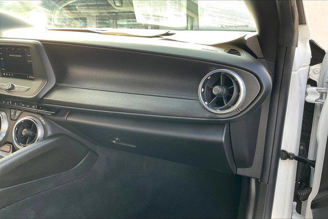 Photo of 2020 Summit White Chevrolet Camaro