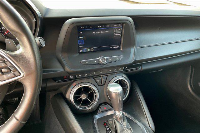 Photo of 2020 Summit White Chevrolet Camaro