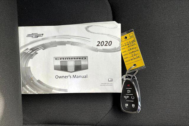 Photo of 2020 Summit White Chevrolet Camaro