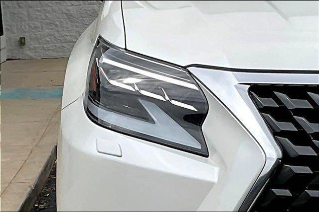 Photo of 2021 Starfire Pearl Lexus GX 460