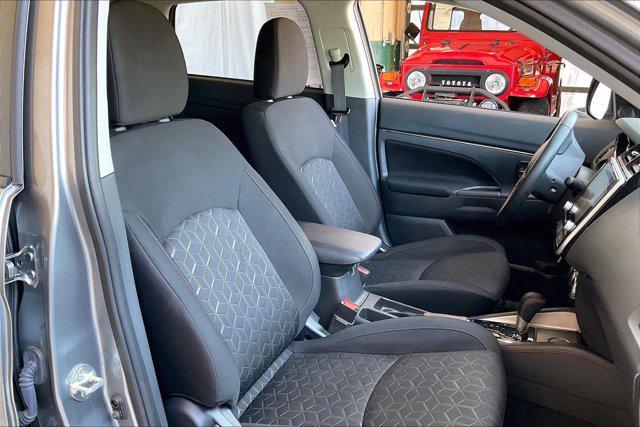 Photo of 2021 Gray Mitsubishi Outlander Sport