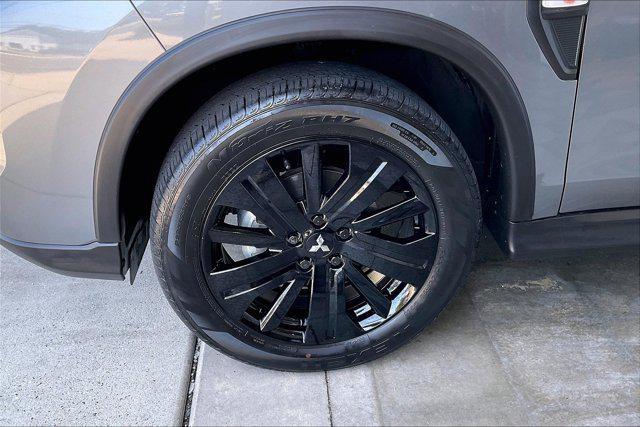Photo of 2021 Gray Mitsubishi Outlander Sport