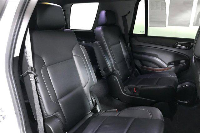 Photo of 2020 Summit White GMC Yukon