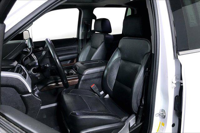 Photo of 2020 Summit White GMC Yukon