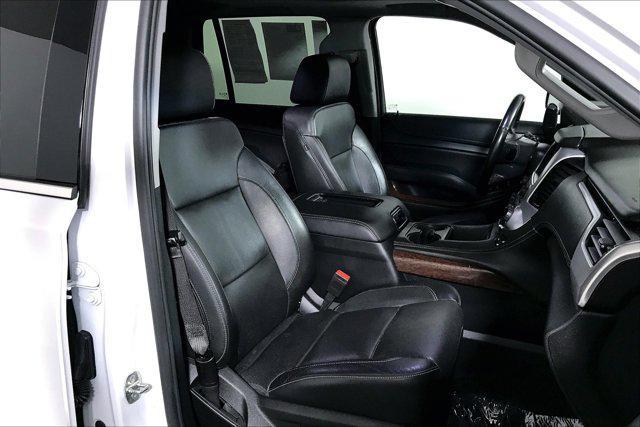 Photo of 2020 Summit White GMC Yukon