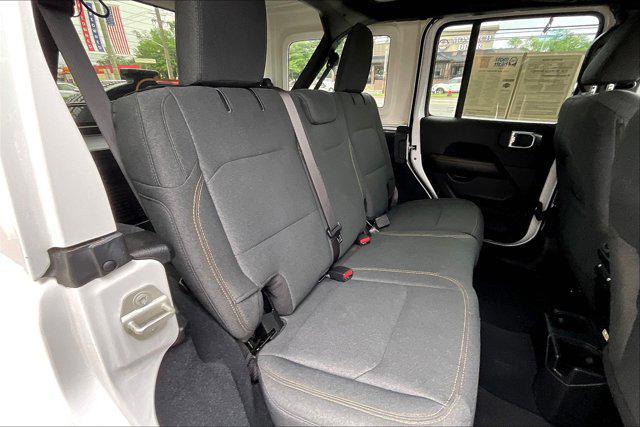 Photo of 2024 Bright White Clearcoat Jeep Wrangler