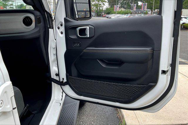 Photo of 2024 Bright White Clearcoat Jeep Wrangler