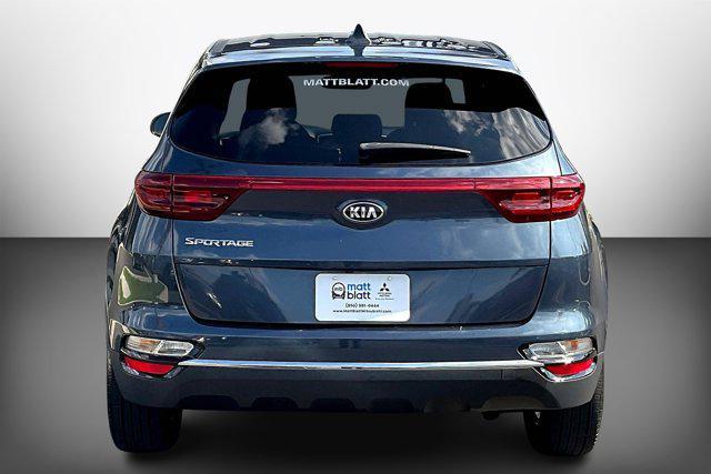 Photo of 2022 Pacific Blue Kia Sportage