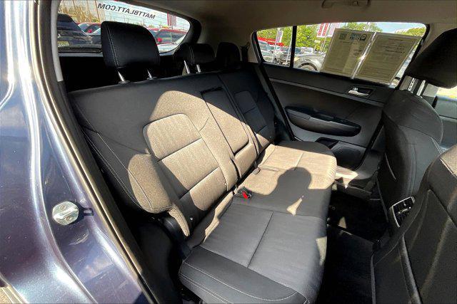 Photo of 2022 Pacific Blue Kia Sportage