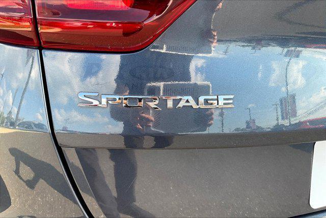 Photo of 2022 Pacific Blue Kia Sportage