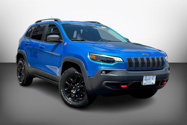 Photo of 2019 Hydro Blue Pearlcoat Jeep Cherokee