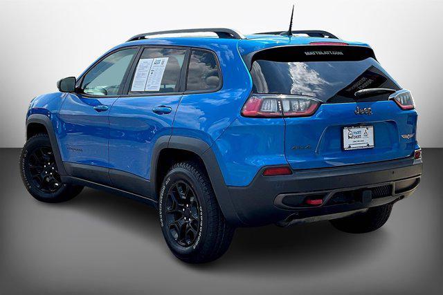 Photo of 2019 Hydro Blue Pearlcoat Jeep Cherokee