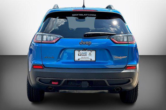 Photo of 2019 Hydro Blue Pearlcoat Jeep Cherokee