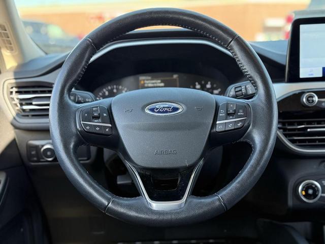 Photo of 2020 Star White Metallic Tri-Coat Ford Escape
