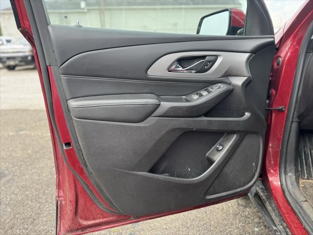 Photo of 2018 Cajun Red Tintcoat Chevrolet Traverse