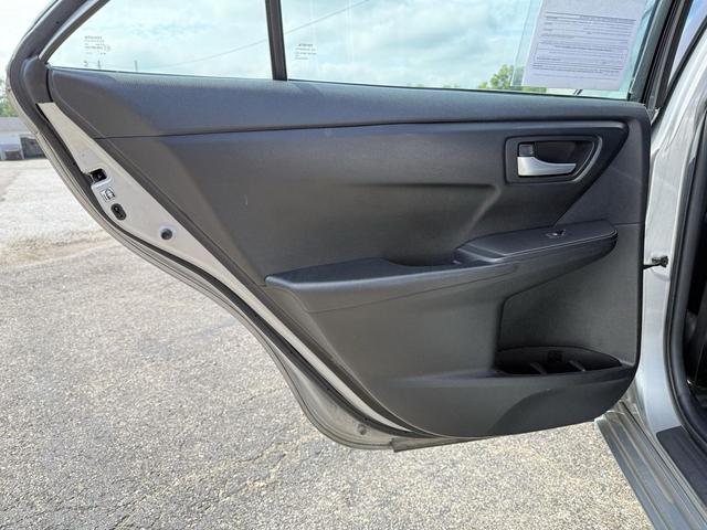 Photo of 2016 Celestial Silver Metallic Toyota Camry