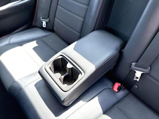 Photo of 2016 Celestial Silver Metallic Toyota Camry