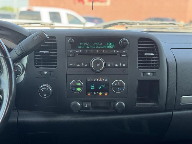 Photo of 2013 Graystone Metallic Chevrolet Silverado 1500