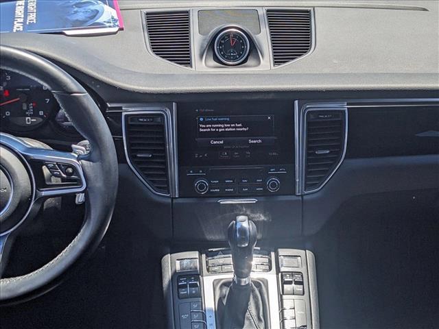 Photo of 2018 Blue Porsche Macan