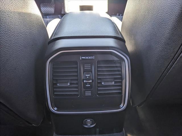 Photo of 2018 Blue Porsche Macan