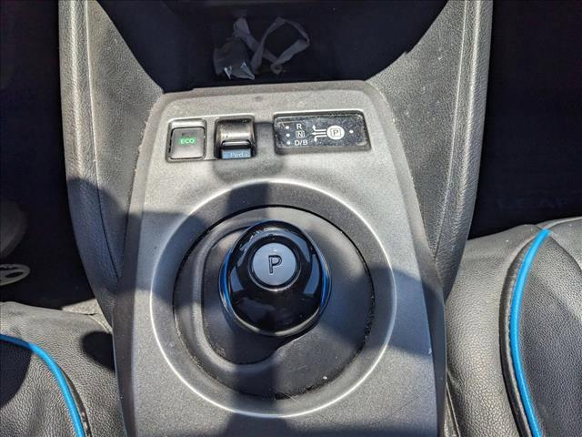 Photo of 2019 Glacier White Nissan Leaf