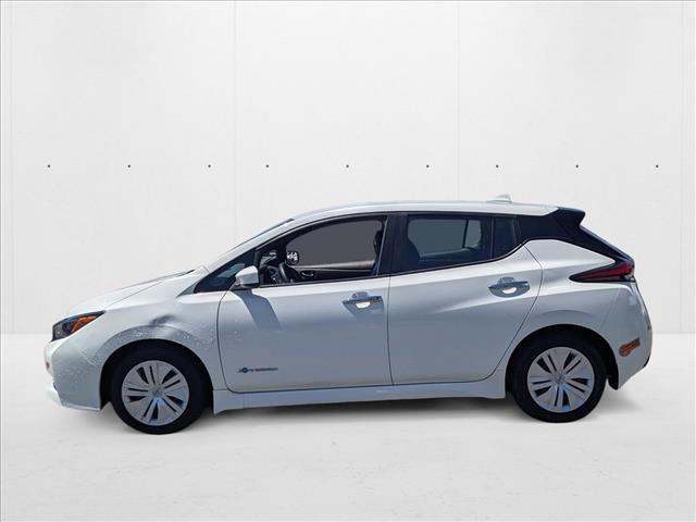 Photo of 2019 Glacier White Nissan Leaf