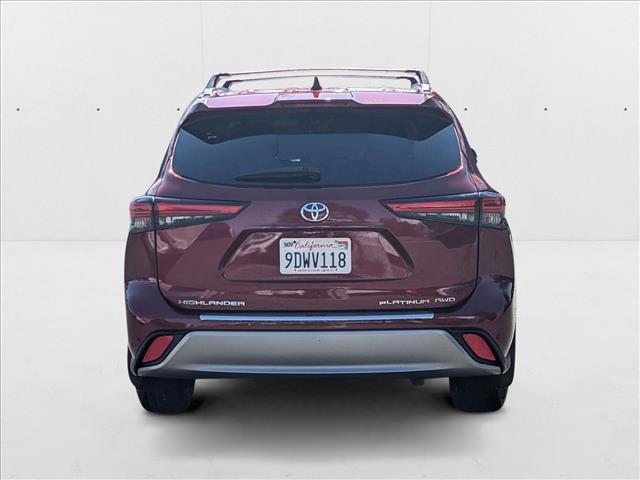 Photo of 2022 Ruby Flare Pearl Toyota Highlander