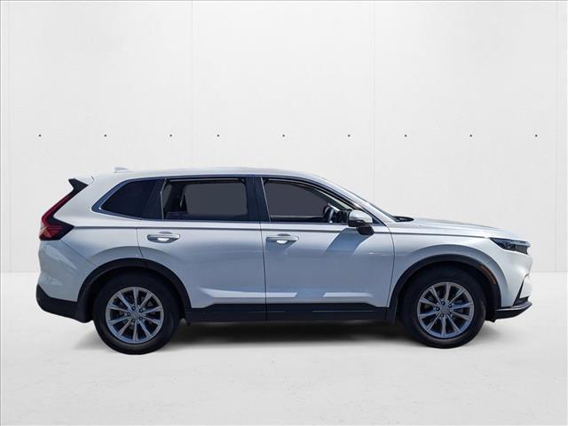 Photo of 2024 Platinum White Pearl Honda CR-V