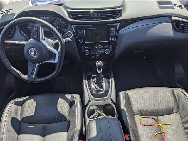 Photo of 2022 Magnetic Black Pearl Nissan Rogue Sport