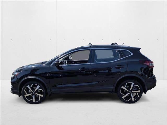 Photo of 2022 Magnetic Black Pearl Nissan Rogue Sport