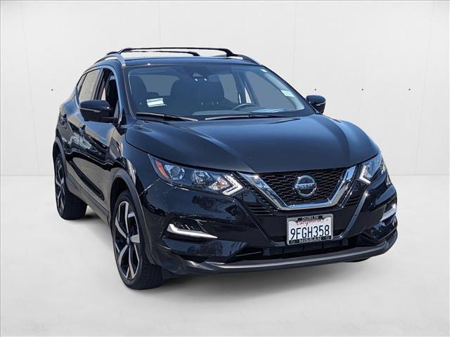 Photo of 2022 Magnetic Black Pearl Nissan Rogue Sport