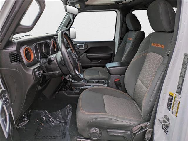 Photo of 2022 Bright White Clearcoat Jeep Gladiator
