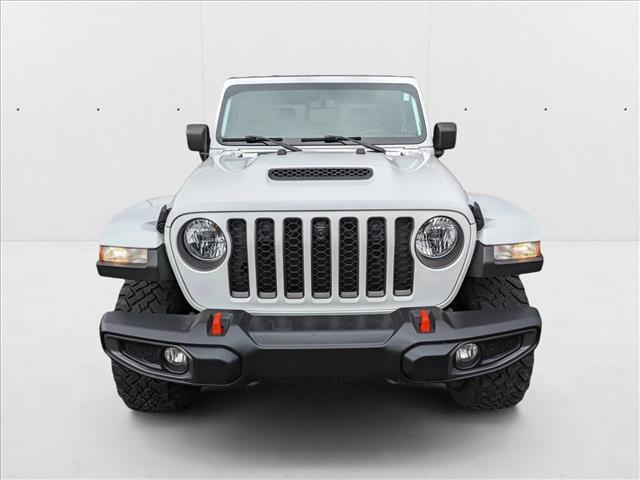 Photo of 2022 Bright White Clearcoat Jeep Gladiator