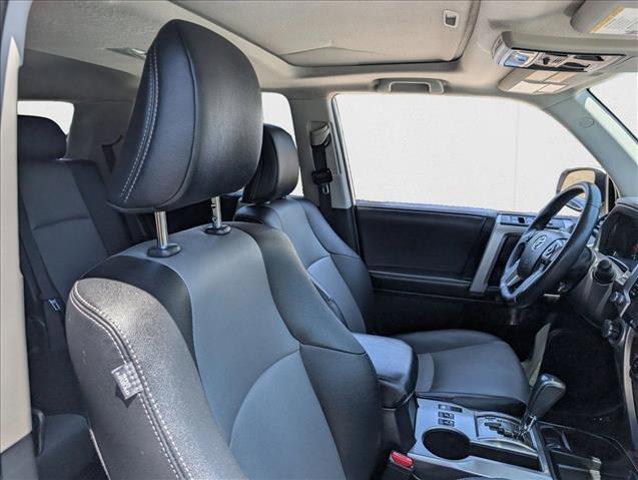 Photo of 2022 White Toyota 4Runner