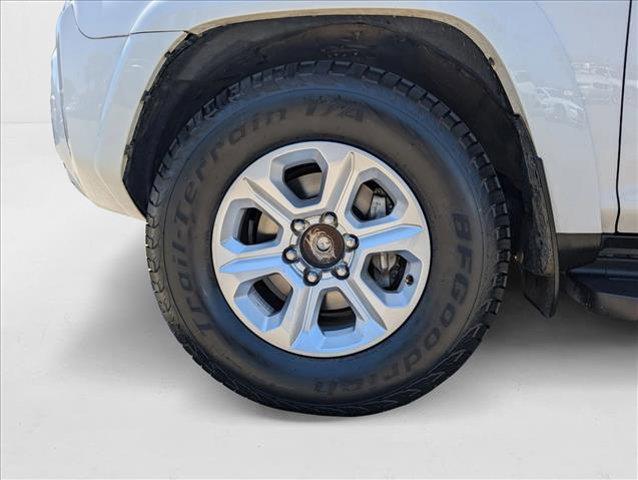 Photo of 2022 White Toyota 4Runner