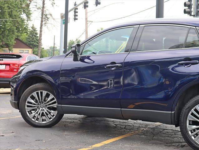 Photo of 2024 Blue Toyota Venza