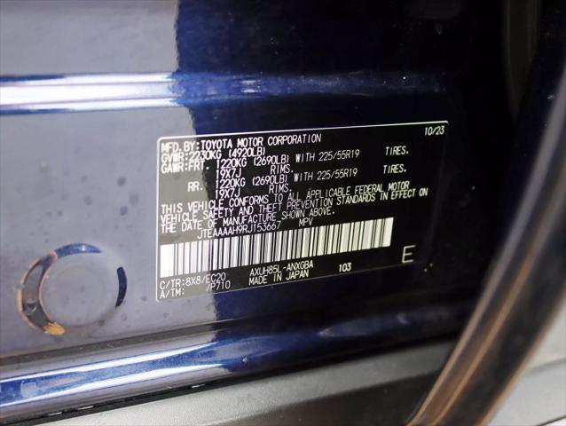 Photo of 2024 Blue Toyota Venza