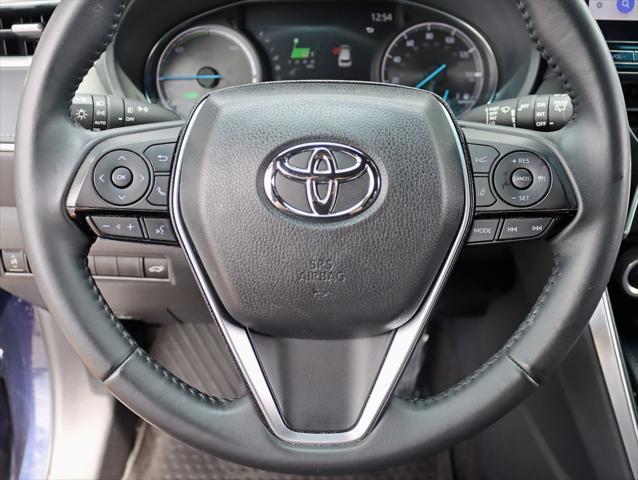 Photo of 2024 Blue Toyota Venza