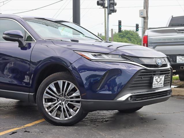 Photo of 2024 Blue Toyota Venza
