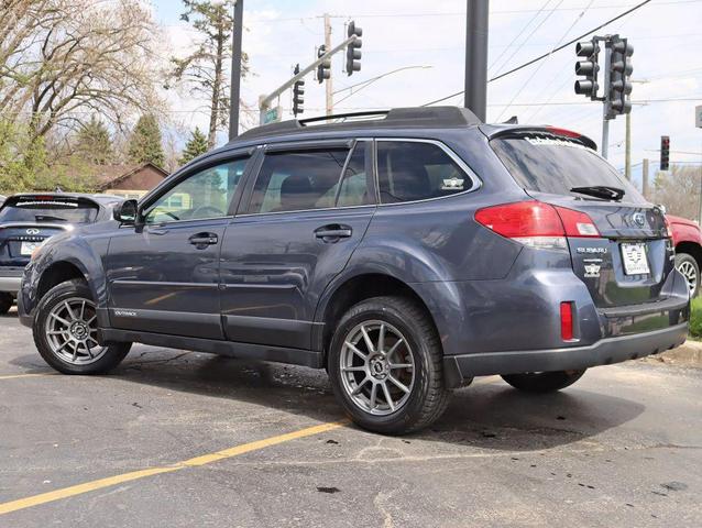 Photo of 2014 Blue Subaru Outback