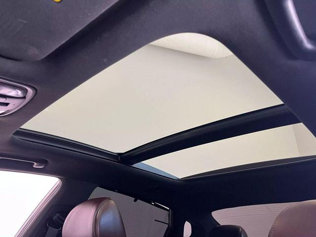 Photo of 2017 Titanium Silver Kia Optima