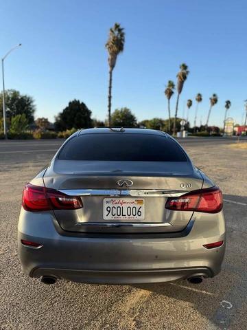 Photo of 2015 Graphite Shadow INFINITI Q70